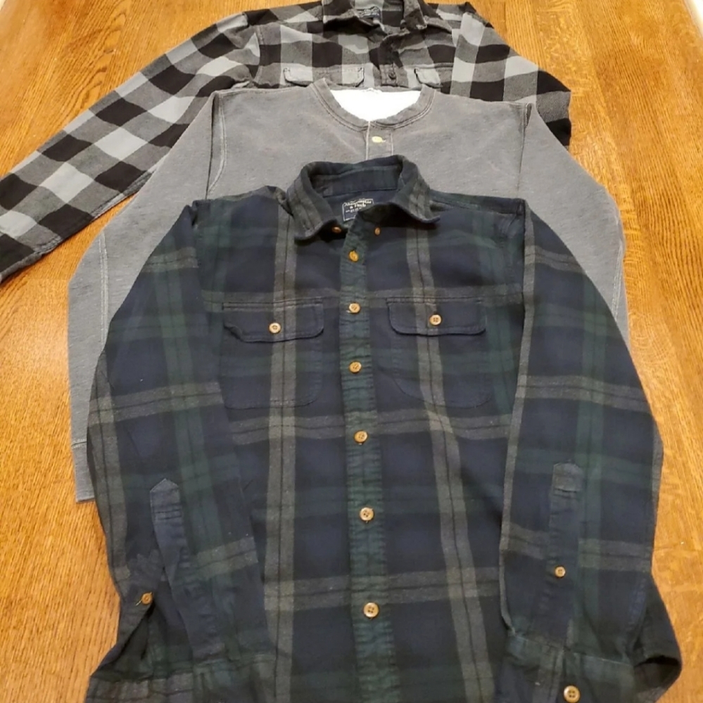 Lot of 3 mens shirts size S (mens)